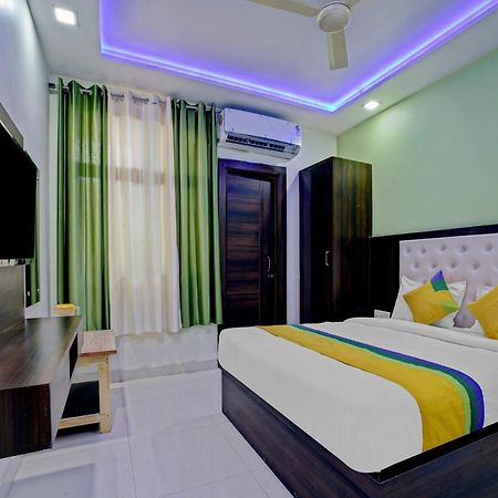 Hotel The Orient Tree, Agra 阿格拉 外观 照片